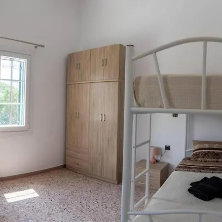 St' Amiralidika Houses